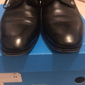 Women’s tie up loafer size 11 **** WORN***